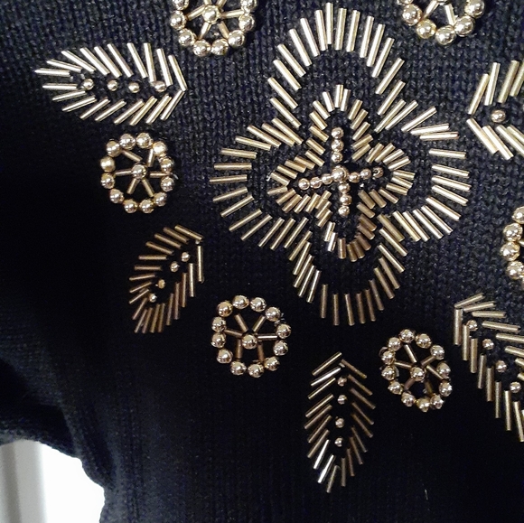 Ladies sweater - Picture 4 of 6